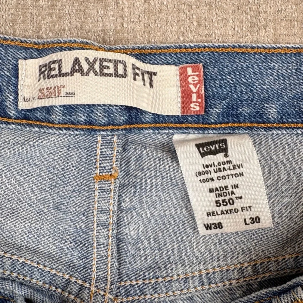 Vintage 02/06 Levis 550 Relaxed Fit Tapered Leg Blue Denim Jeans Mens 36x30 Y2K